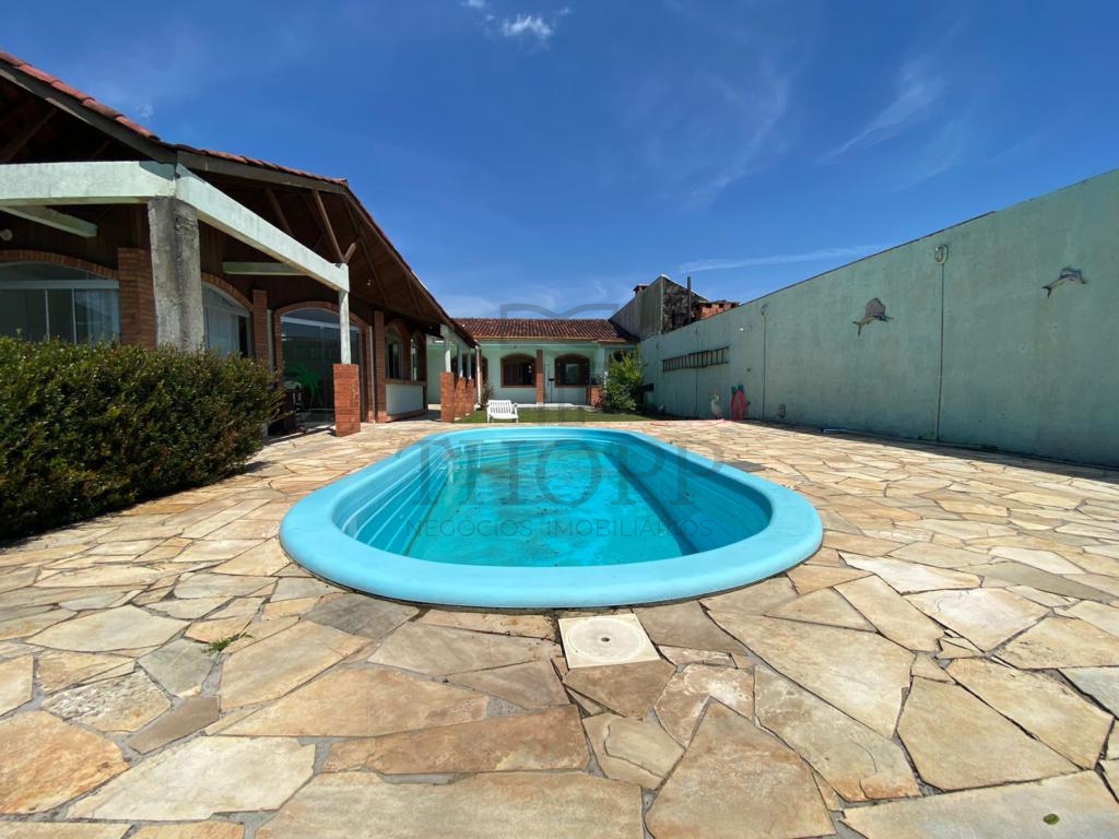 CASA URBANA 4 DORMITÓRIOS