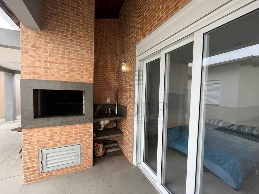 CASA URBANA 3 DORMITÓRIOS