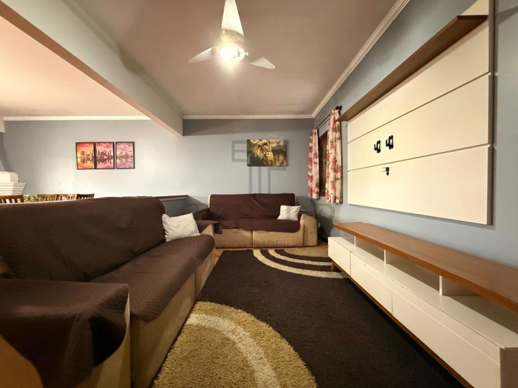 CASA URBANA 3 DORMITÓRIOS