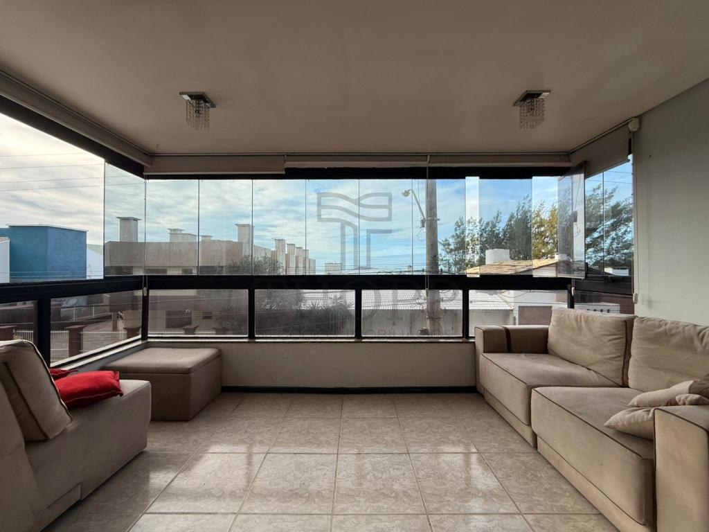 APARTAMENTO 3 DORMITÓRIOS