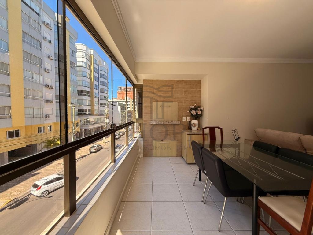 APARTAMENTO 3 DORMITÓRIOS