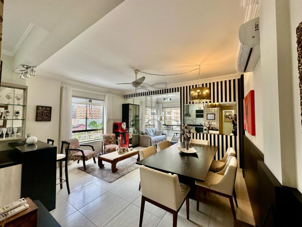 APARTAMENTO 3 DORMITÓRIOS