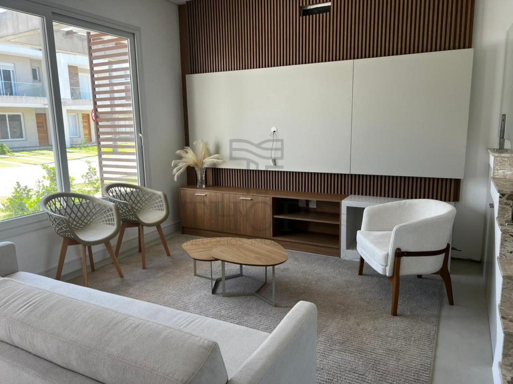 CASA EM CONDOMÍNIO 3 DORMITÓRIOS