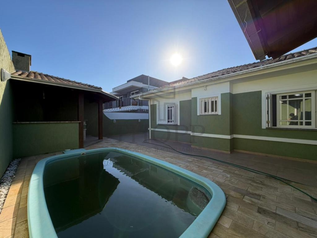 CASA URBANA 4 DORMITÓRIOS